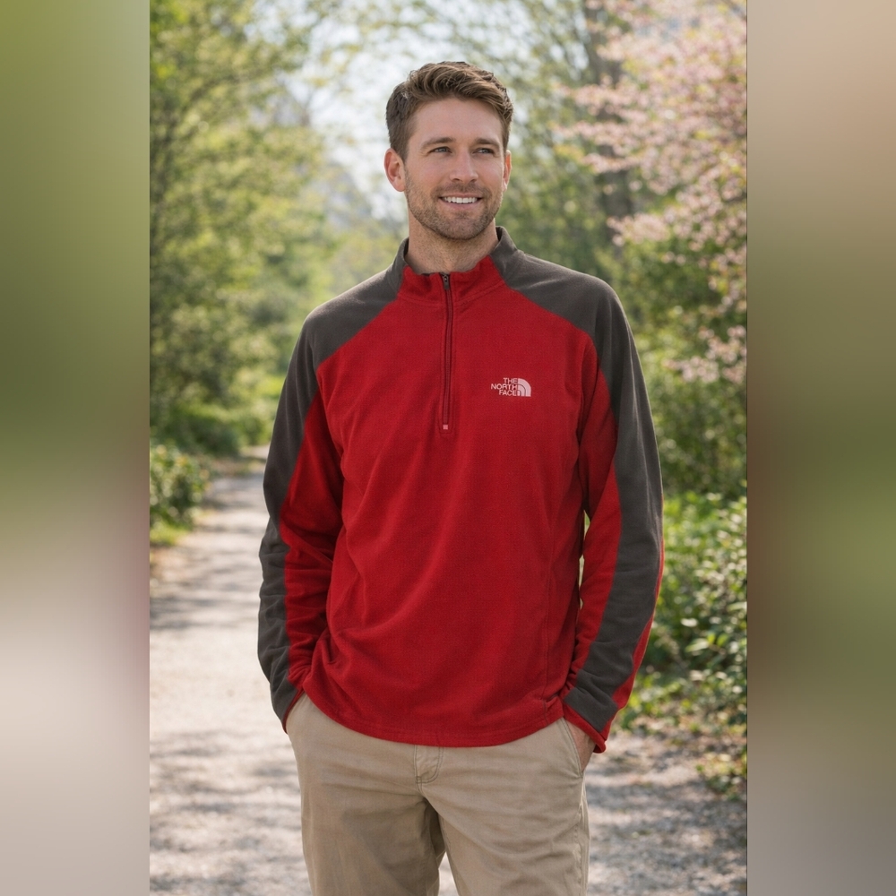 North Face Gray/ Burgundy Lightweight Fall Pull Over Jacket Size M